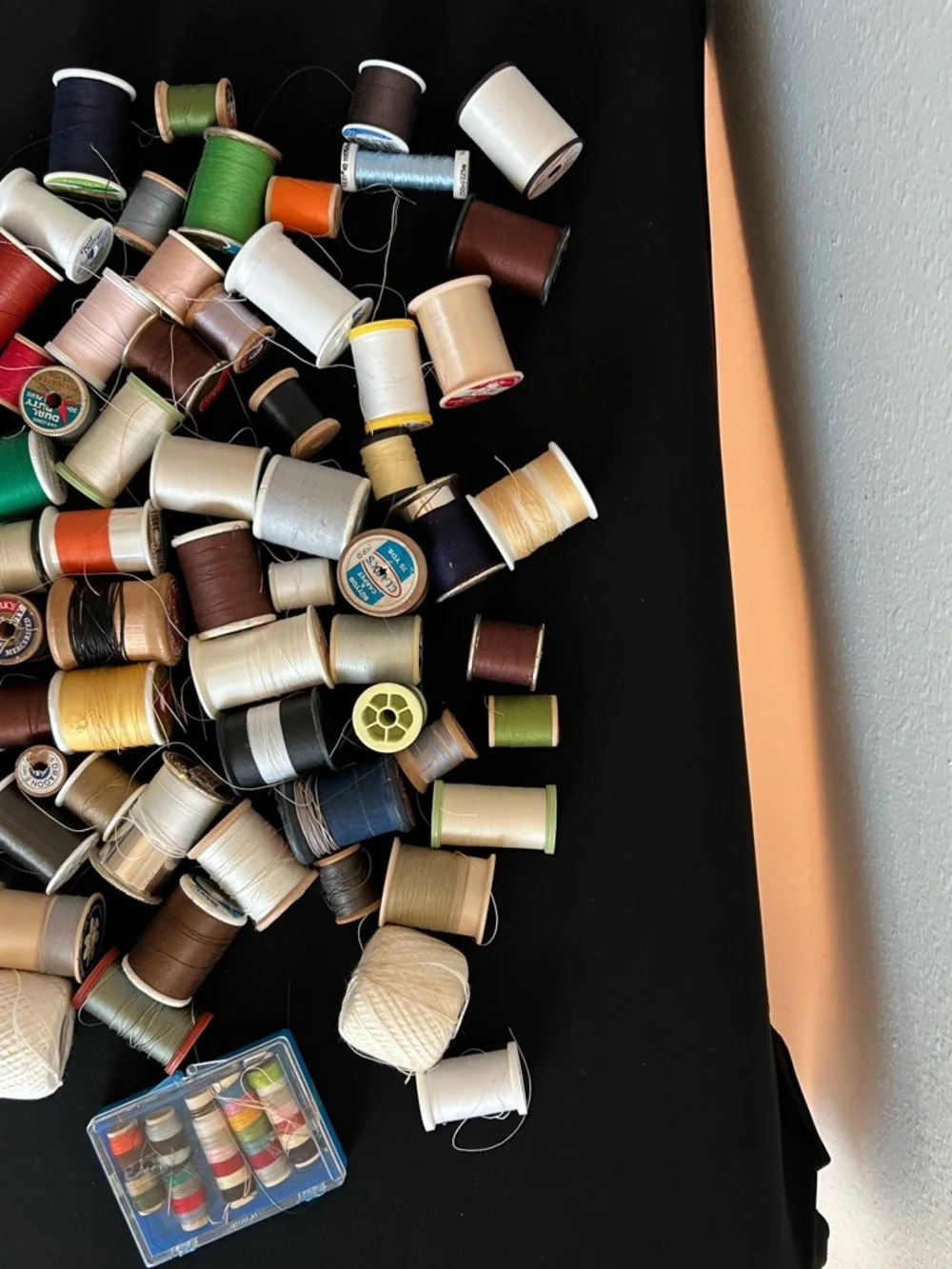 Assorted Thread and Sewing Spool Lot - Multi Color - Picture 2 of 8